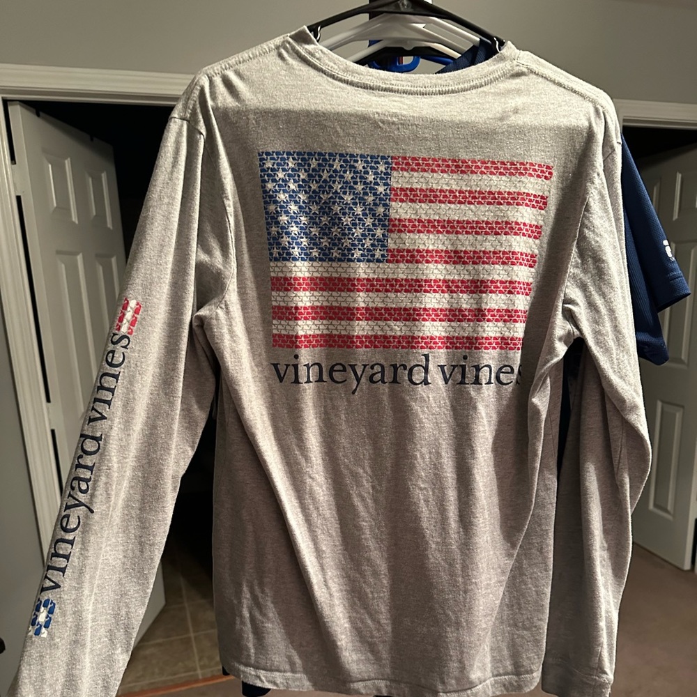 Vineyard Vines long sleeve men’s shirt